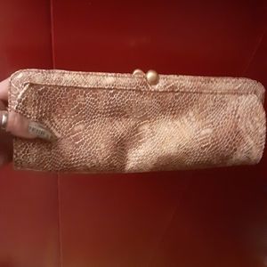 Brahmin clutch